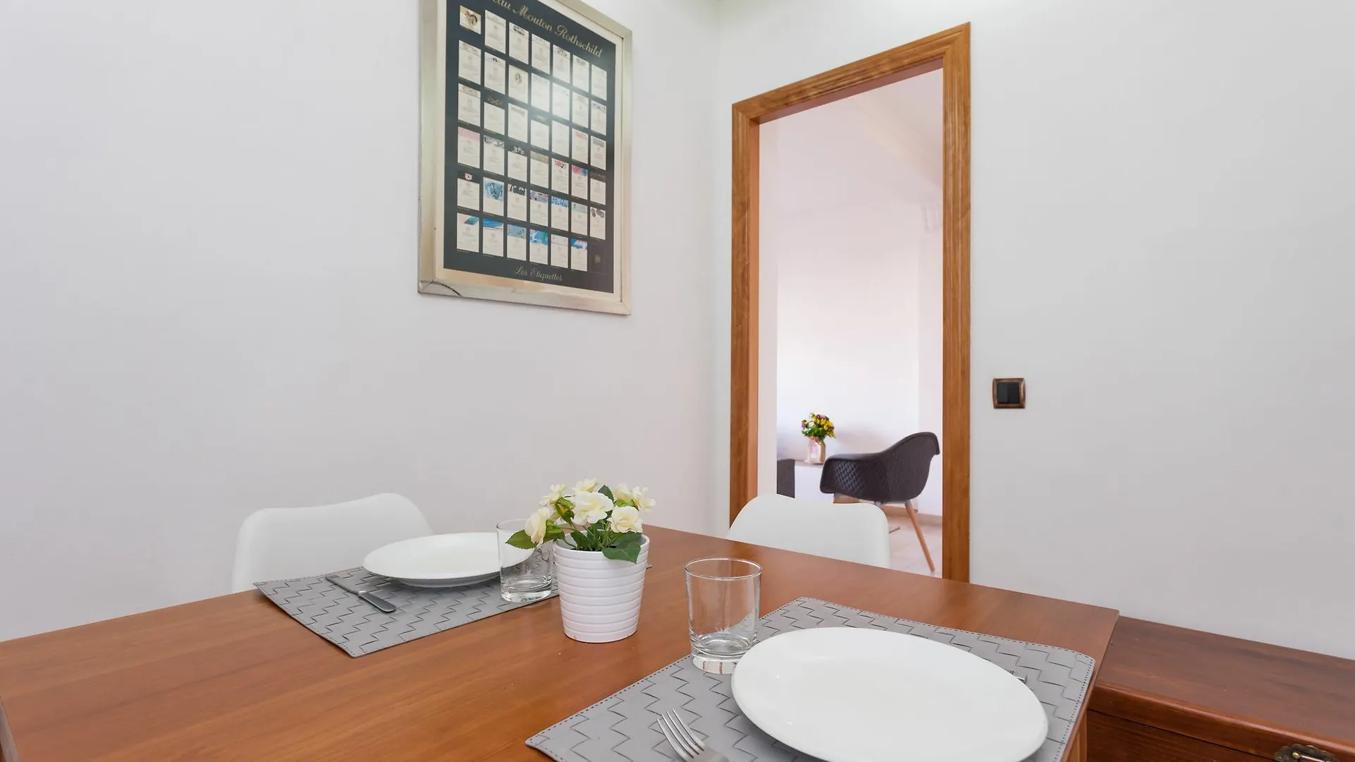 Flateli Lepanto Apartment Barcelona 0*,